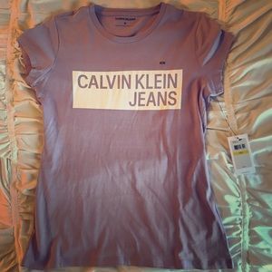 Lavender t-shirt 👚💜🔮🚺